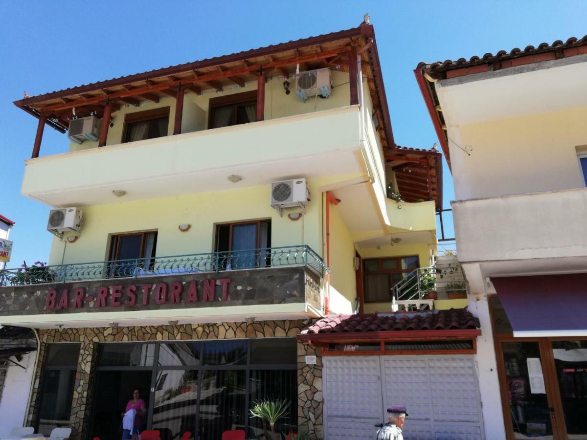 Nako Guest House Bar&Restaurants Përmet Esterno foto